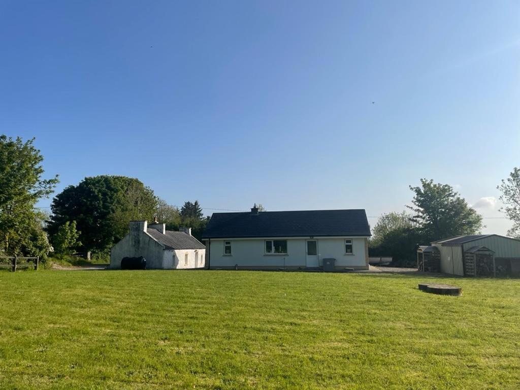 Villa Higgins House à Ballyhaunis Extérieur photo