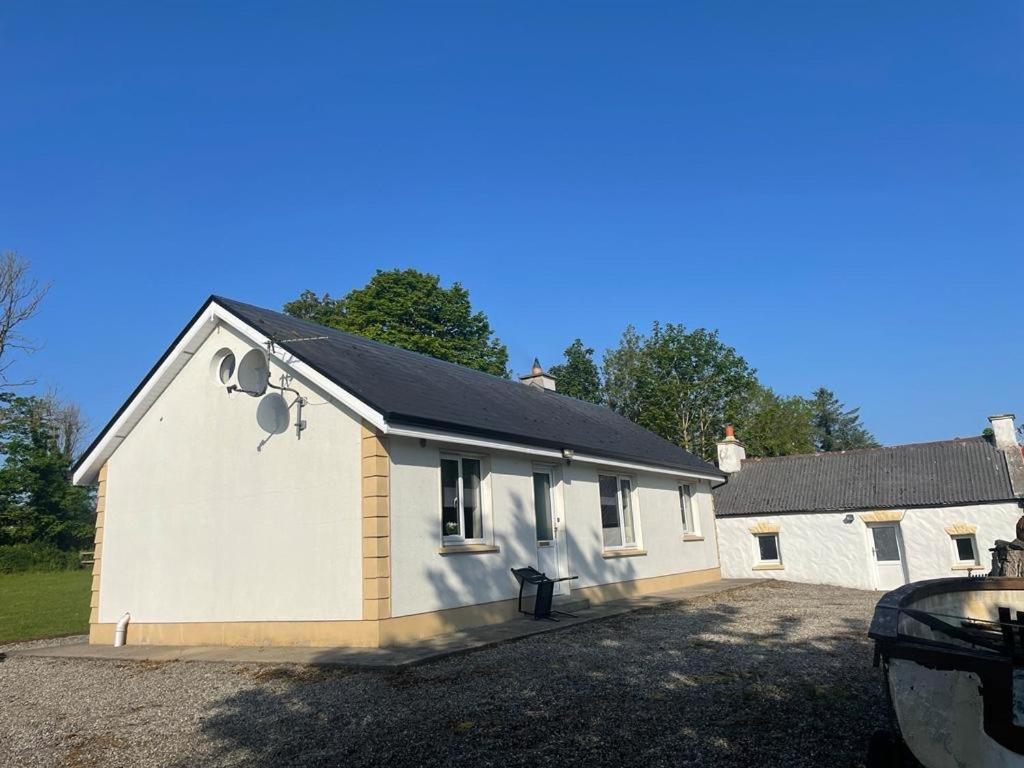 Villa Higgins House à Ballyhaunis Extérieur photo